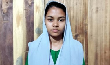 বাবার মরদেহ বাড়িতে রেখে এসএসসি পরীক্ষায় তারিন